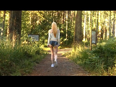 ❤️ 美女がゆっくり動く、ヌード動画ではありません ❤️ ポルノfb ❌️❤